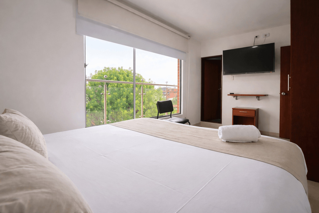 Room with 1 Double Bed