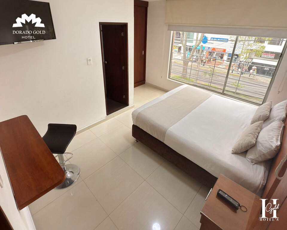 Room with 1 Double Bed
