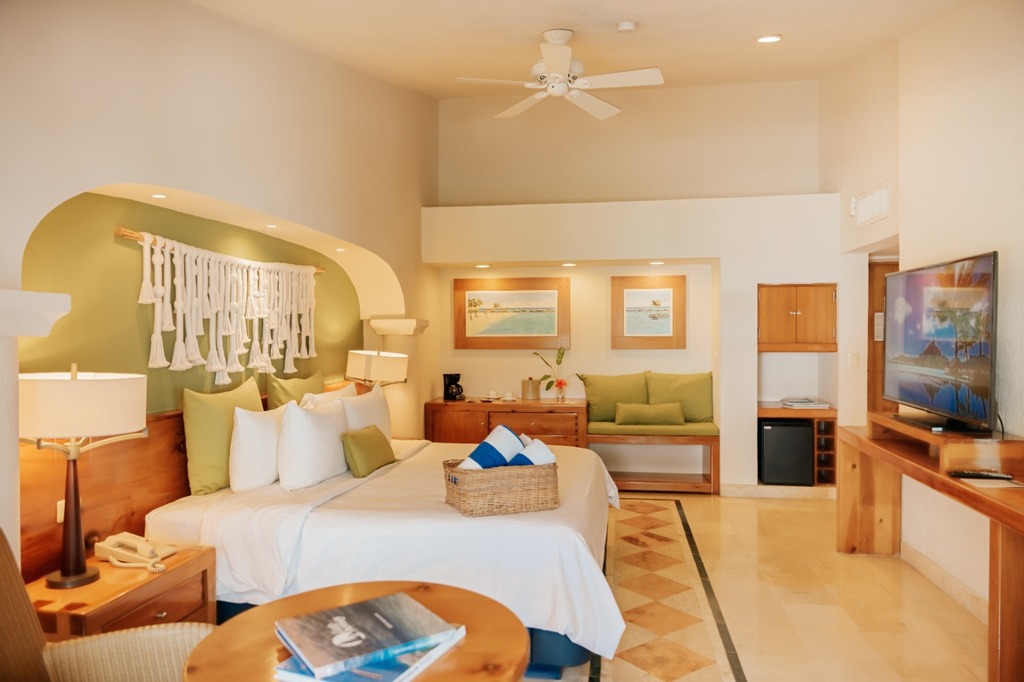 Suite King City View Balcony & Jacuzzi