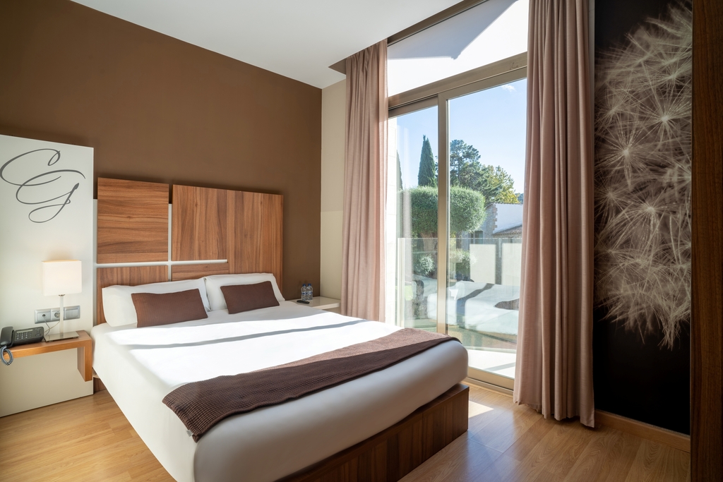 Habitación Doble Standard con balcón (1 o 2 camas)