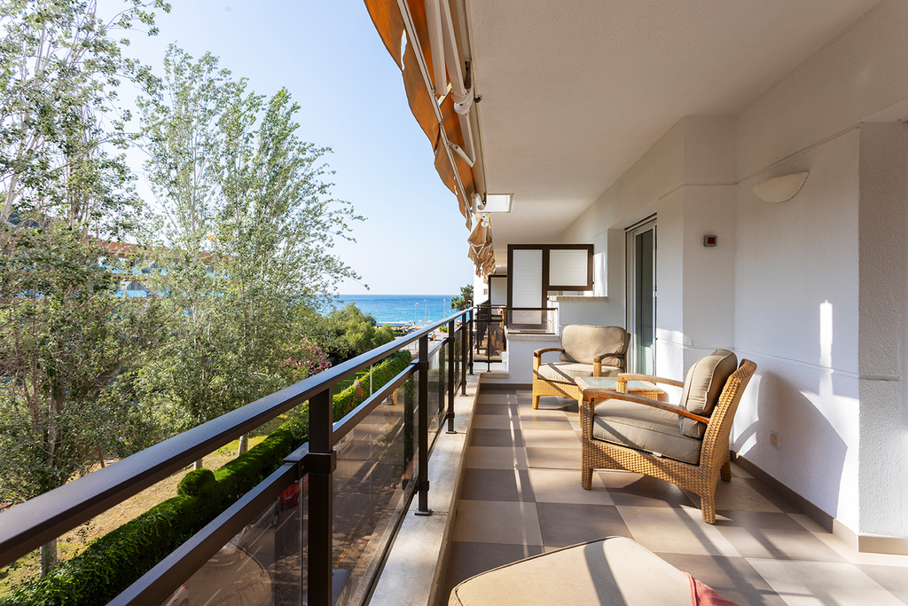 Suite con terraza vista mar