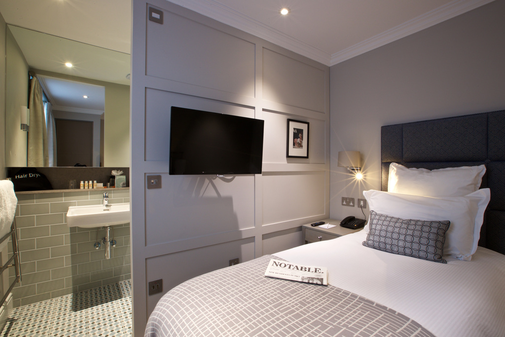 Classic Single Room