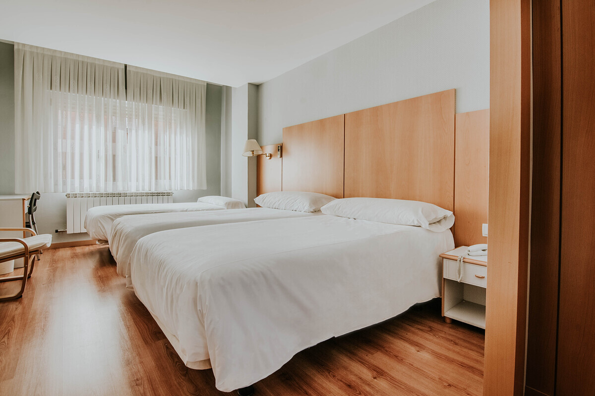 Triple - Hotel Isasa | Logroño