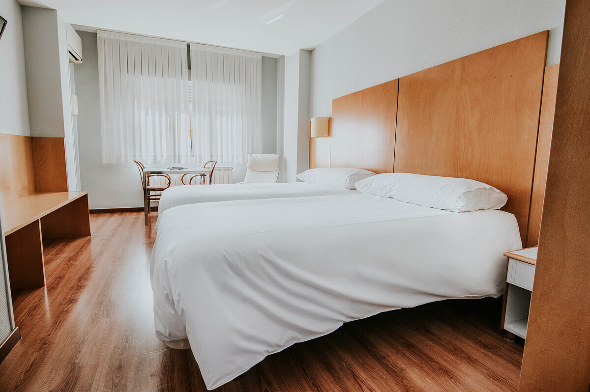 Doble 2 Camas - Hotel Isasa | Logroño
