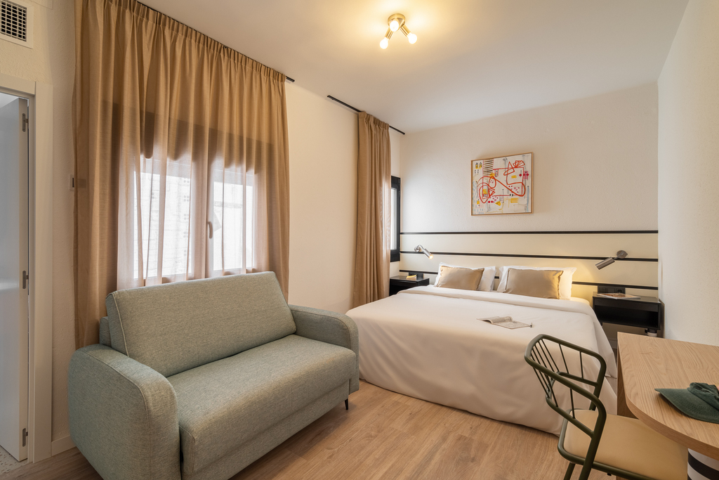 Habitación Triple con Vista Interior