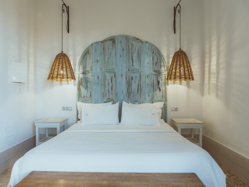 Doble con cama de matrimonio