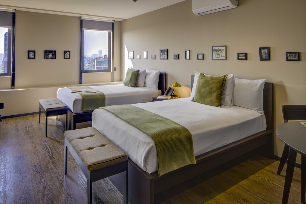 Suite Estándar con Dos Camas Dobles