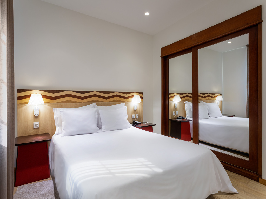 Quarto Duplo