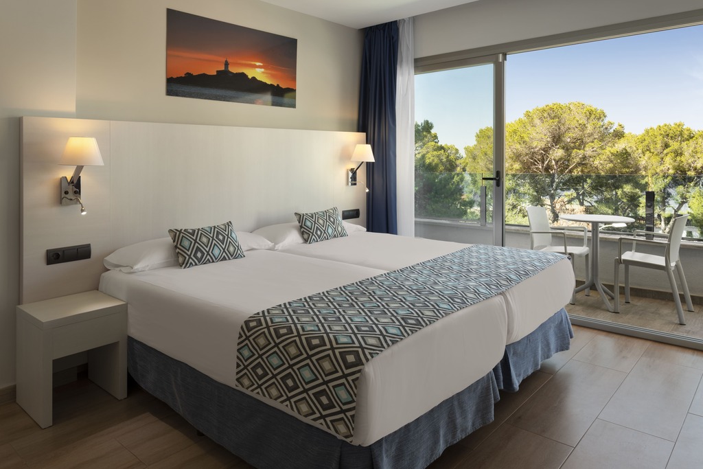 Superior Room Side Sea View