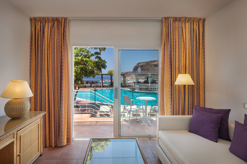 Suite Acceso Piscina