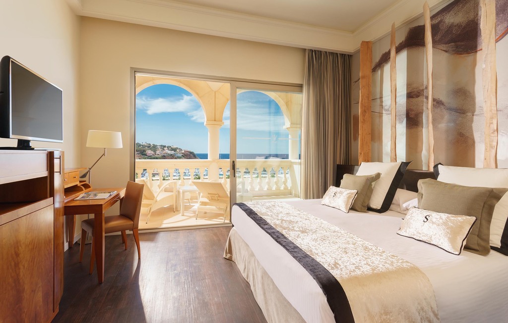 Deluxe Sea View