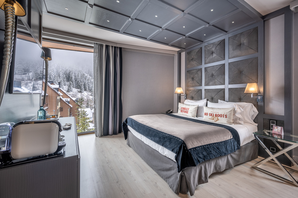 Neu Superior with Balcony