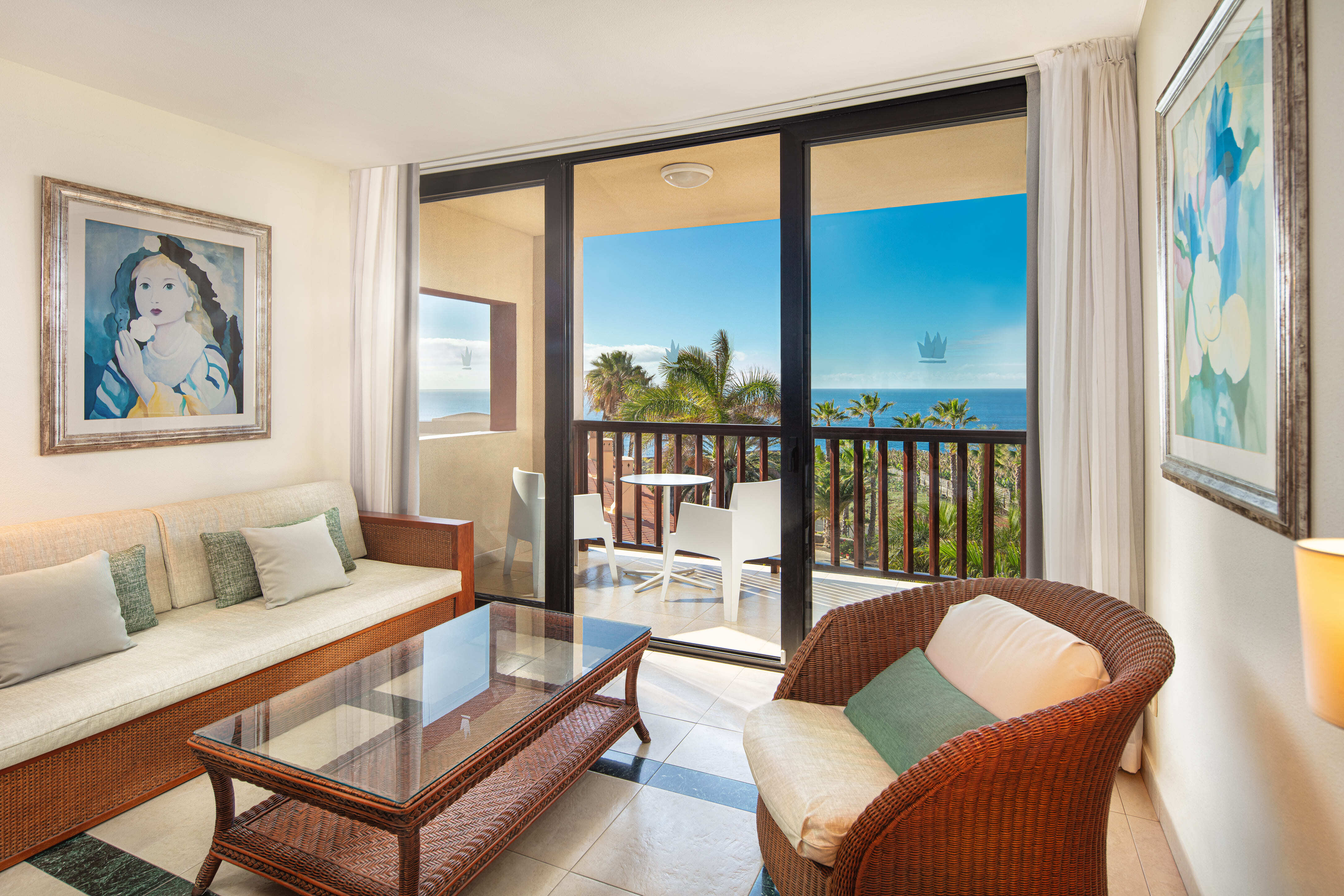 Superior Family Room Side Sea View