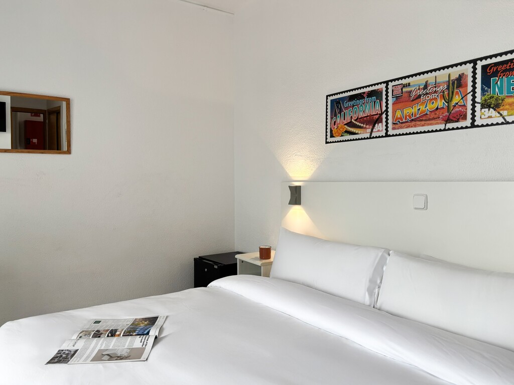 Classic Double Room with Sea View and Balcony