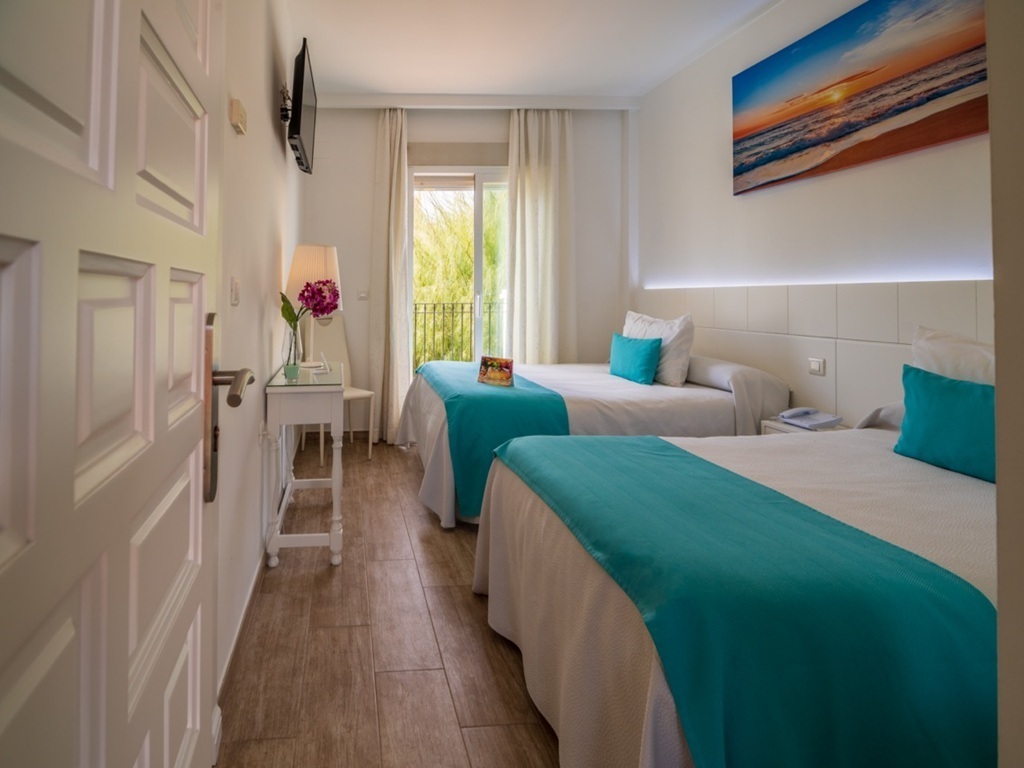 Twin Room with Terrace