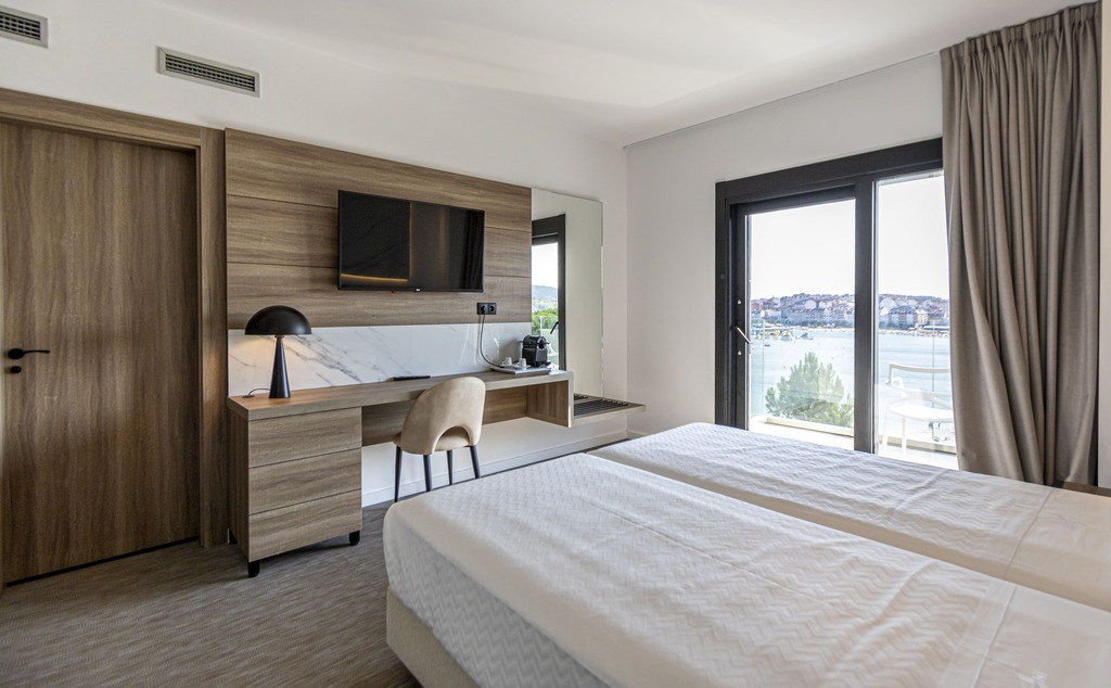 Quarto Duplo Standard com vista para a praia de Baltar