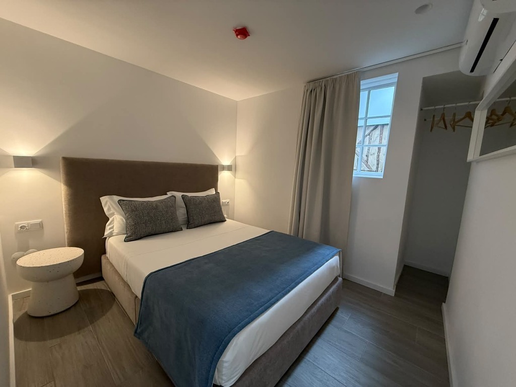 Apartamento com Um Quarto