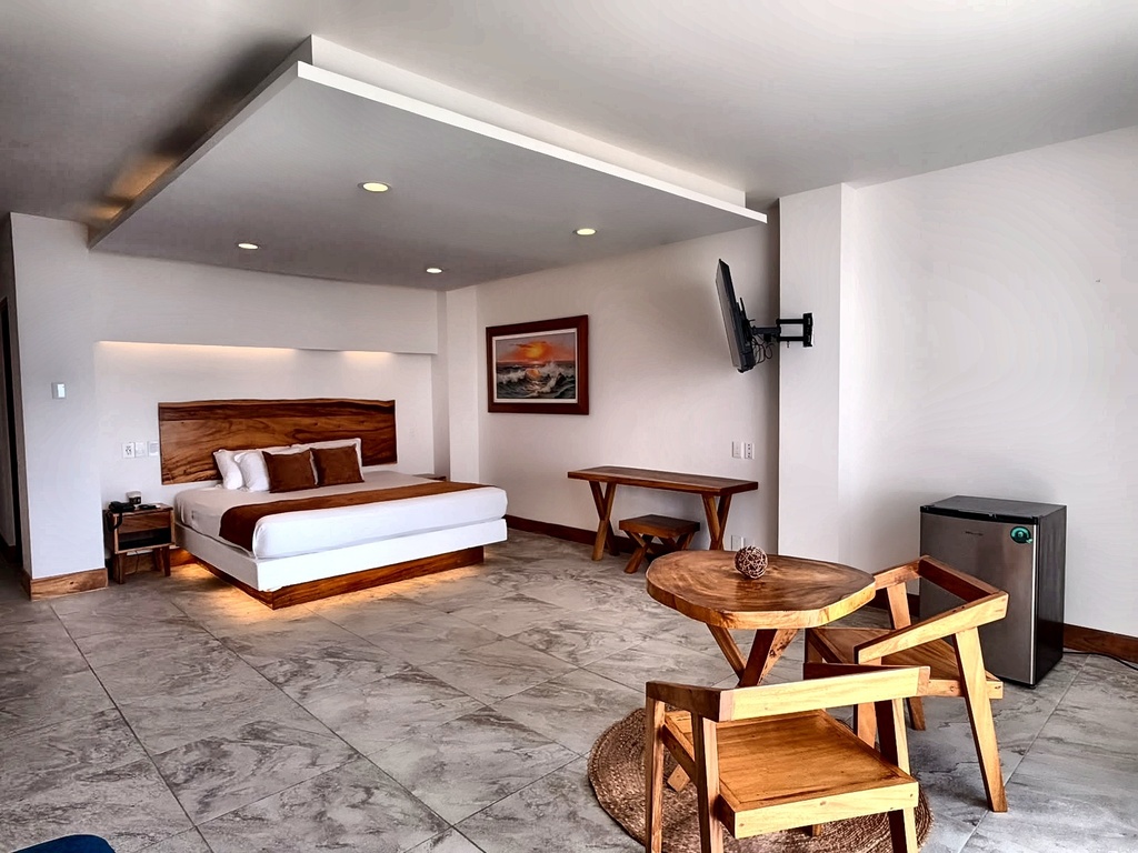 Ocean Suite with Jacuzzi