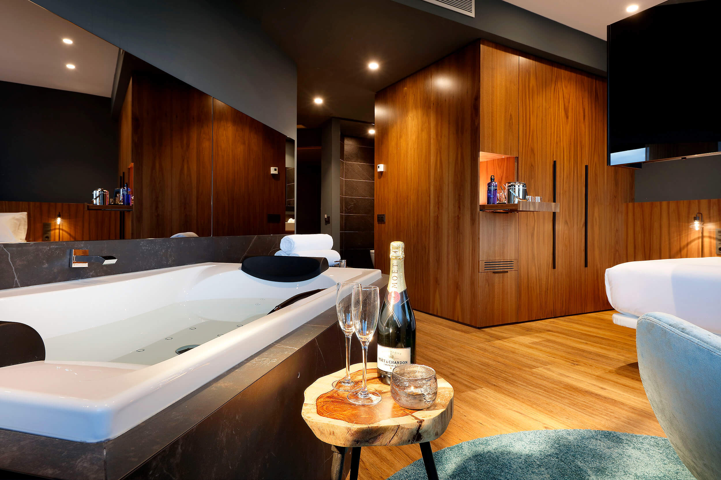 Jacuzzi Suite - Hotel Diagonal Zero - Barcelona