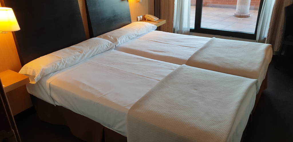 Chambre Double Twin Superieure avec vues sur la Cathédrale