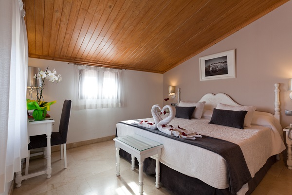 Romantic Getaway (Minimum 2 nights)