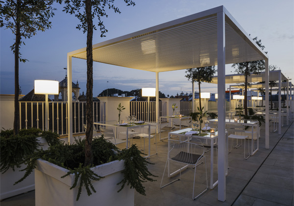Escapade offer. Enjoy Seville. 10% Refundable offer.