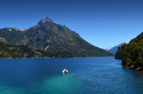 https://images.mirai.com/OFFERS%2FHOTELS%2F100377075%2FNeuqu%C3%A9n%20-%20Invierno.jpg