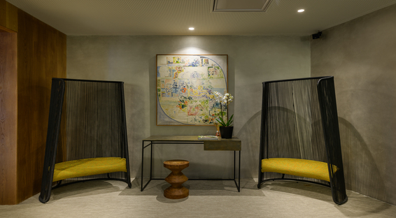 https://images.mirai.com/OFFERS%2FHOTELS%2F100378376%2FDCP%20Lobby%20006%20%281%29.jpg
