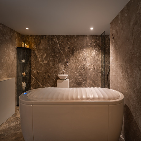 https://images.mirai.com/OFFERS%2FHOTELS%2F100379855%2Ftouch%20of%20longevity%203N.jpg