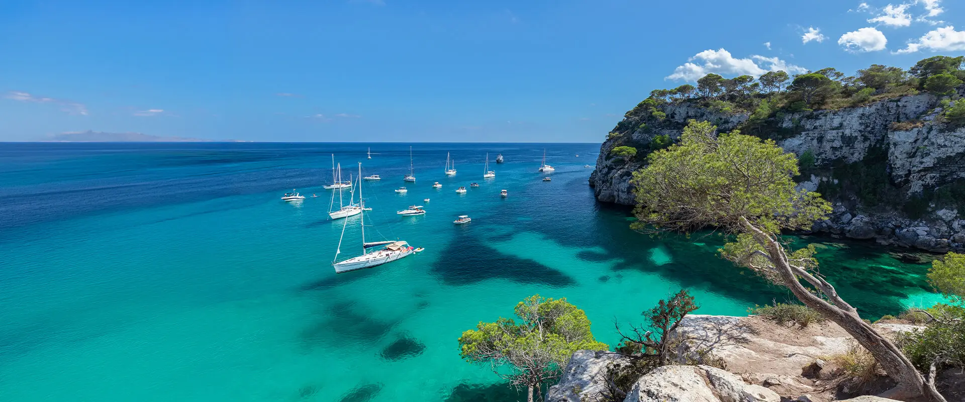 https://images.mirai.com/OFFERS%2FHOTELS%2F100380693%2F1920x800%20apertura%20agamenon.webp