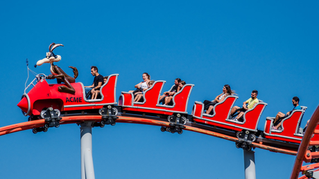 **Hotel + Parque Warner: 1 noche + 2 jornadas** 🎢​