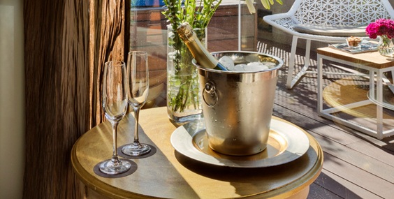 Up to 5% discount - Cava included